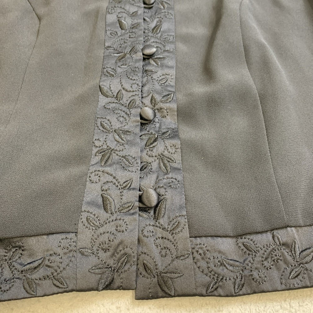 NYGARD Collection Vest Women's Size 10 Black Buttons Polyester RN 54365 - Picture 11 of 13